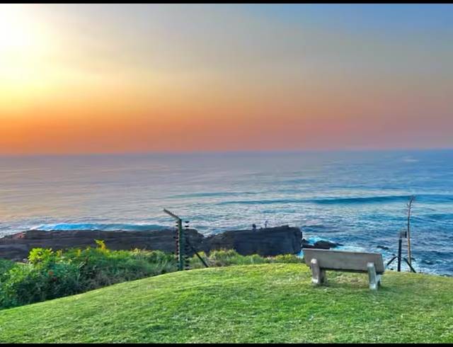 2 BEDROOM APARTMENT FOR SALE IN SHEFFIELD BEACH